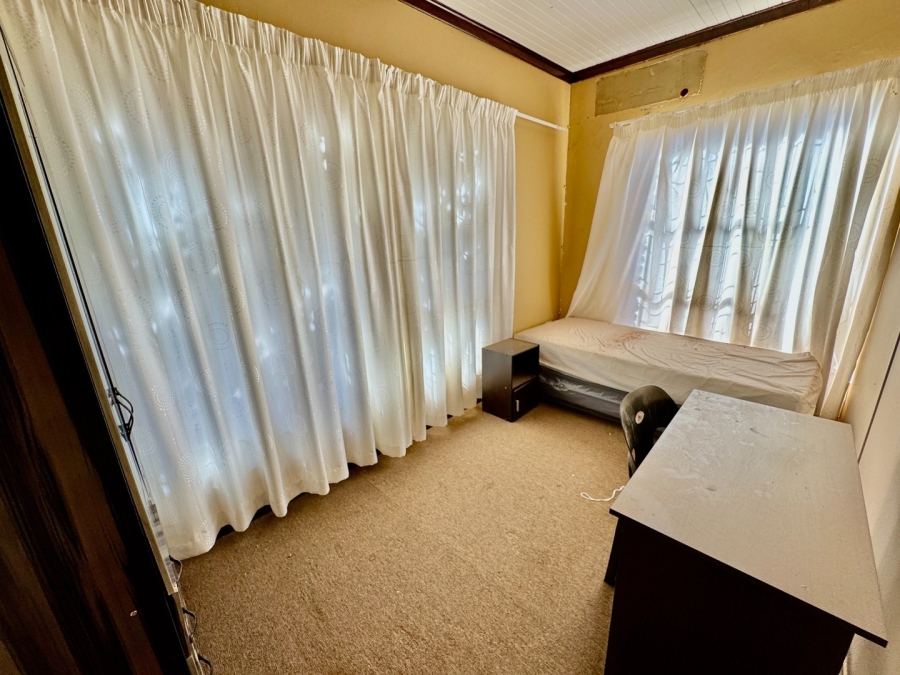 23 Bedroom Property for Sale in Kannoniers Park North West